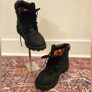 Timberland Premium 6-Inch Waterproof Boot - SIZE 5 boy/ 6.5-7Wmns